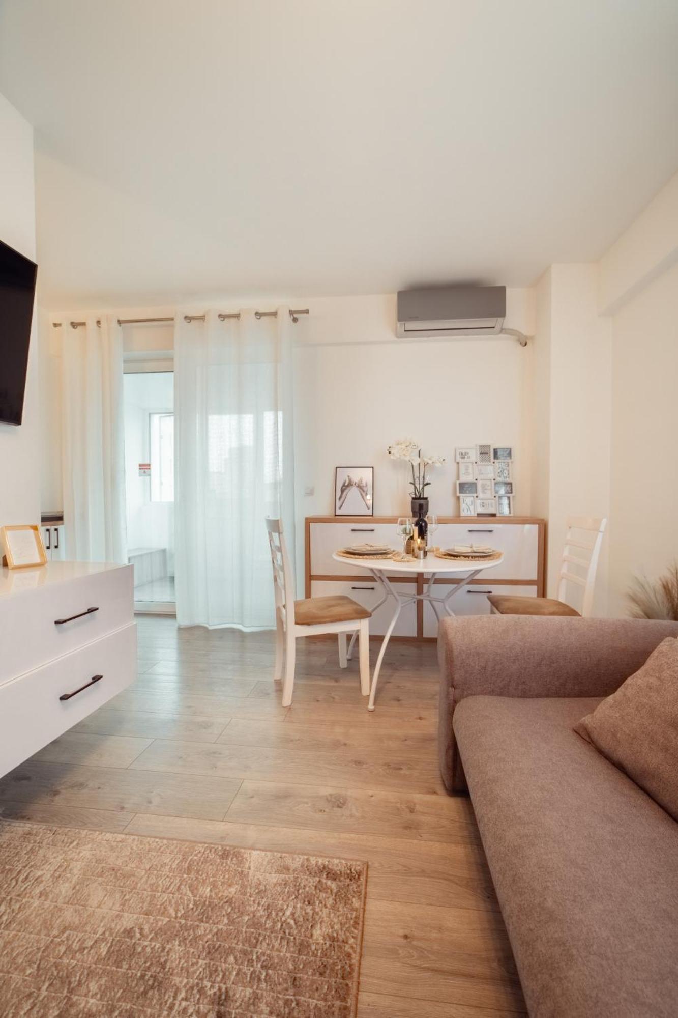 Palace Of Culture Dream Apartments And Studios Iasi Buitenkant foto